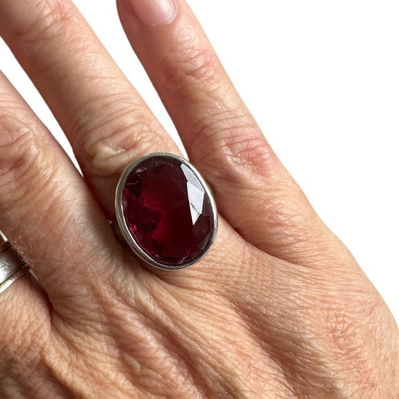 Burgundy Wine Gemstone Silver Ring - Picture 1 of 10